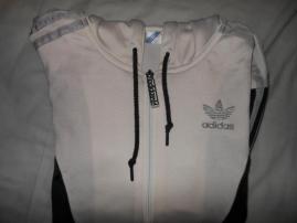 Mikina adidas (1/2)