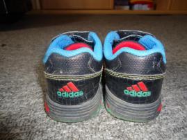 Adidas botasky č.22 (2/3)