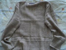 Hnedobiely sveter (1/1)