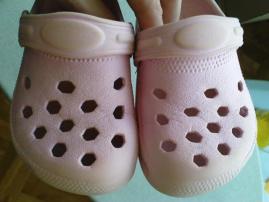 Crocs (3/3)