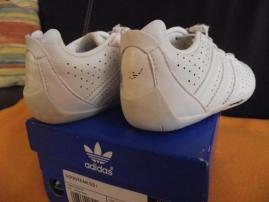 Tenisky adidas (3/4)