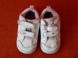 Predám tenisky nike22,5 (3/3)