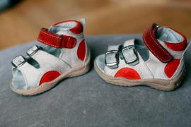 Sandálky (2/4)