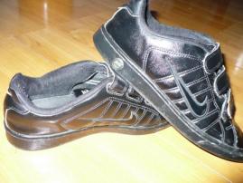 Tenisky Nike (2/4)