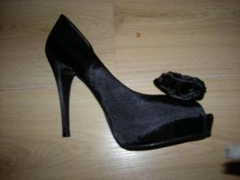 Lodicky (stilettos) (2/2)