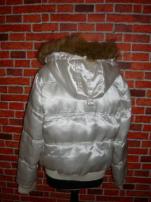 Fantasticku satenovu bund (2/4)