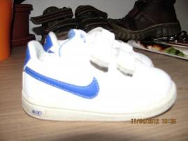 Tenisky nike (1/2)