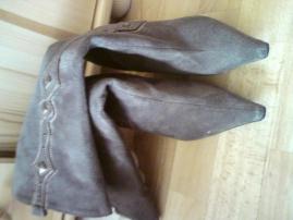 Nove cizmy (2/4)