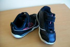 Tenisky Nike (4/4)