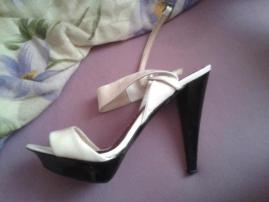 Sandale (1/1)