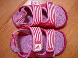 Adidas sandalky v.22 (1/2)