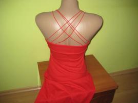 Krasne cervene saty (2/2)