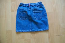 Sukna outfit (2/2)