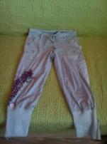 Krasne teplaky (1/4)