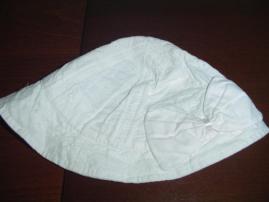 Biely klobucik (2/2)