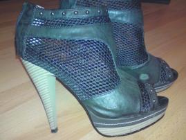 Sandale č. 38 (1/1)