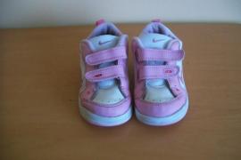Tenisky nike (2/3)