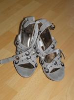 Sandale (2/2)