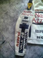 Jedinecna bunda dainese (2/4)