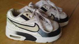 Nike tenisky č.22,5 (1/3)