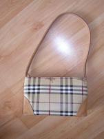 Kabelka burberry (1/3)