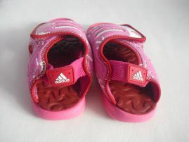 Sandálky adidas (3/4)
