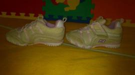 Skechers tenisky (2/4)