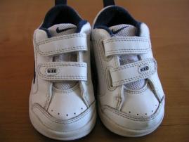 Malinké tenisky nike (2/4)