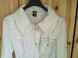 Biely plast (3/4)