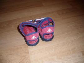 Adidas sandále č22 (2/3)