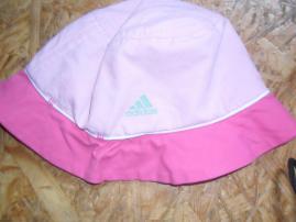 Klobúčik Adidas (2/2)