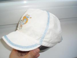 Tenká šiltovka (3/4)