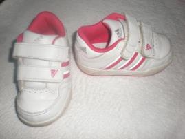 Adidas botasky, tenisky (1/3)
