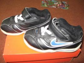 Nike tenisky 22.5 (2/2)