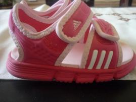Sandálky adidas (3/4)