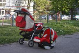 Chicco travel system (2/5)