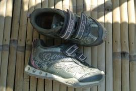 Topanocky geox (1/3)