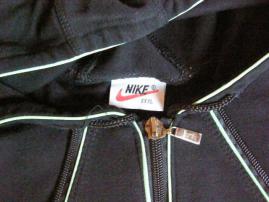 Tenšia Nike mikina (3/4)