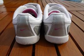 Tenisky nike na donosenie (2/3)