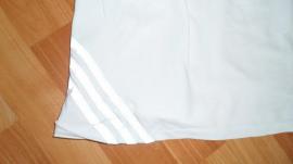 Adidas (2/4)