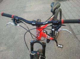 Predám horský bicykel gt (2/4)