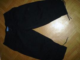 Cierne 3/4 nohavice (1/3)