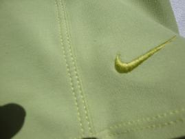 Nike (2/4)