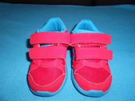 Tenisky Adidas (1/2)