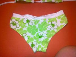 Bikiny (2/4)