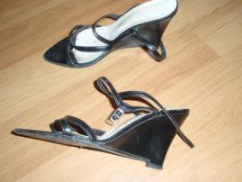 Sandalky (1/3)