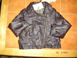 Peknu bundu girl2girl (1/1)