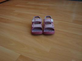 Sandálky adidas (1/2)