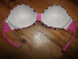 Trendy kárované bikiny (3/4)