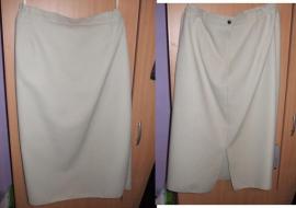 Krásny kostým l/xl (2/3)